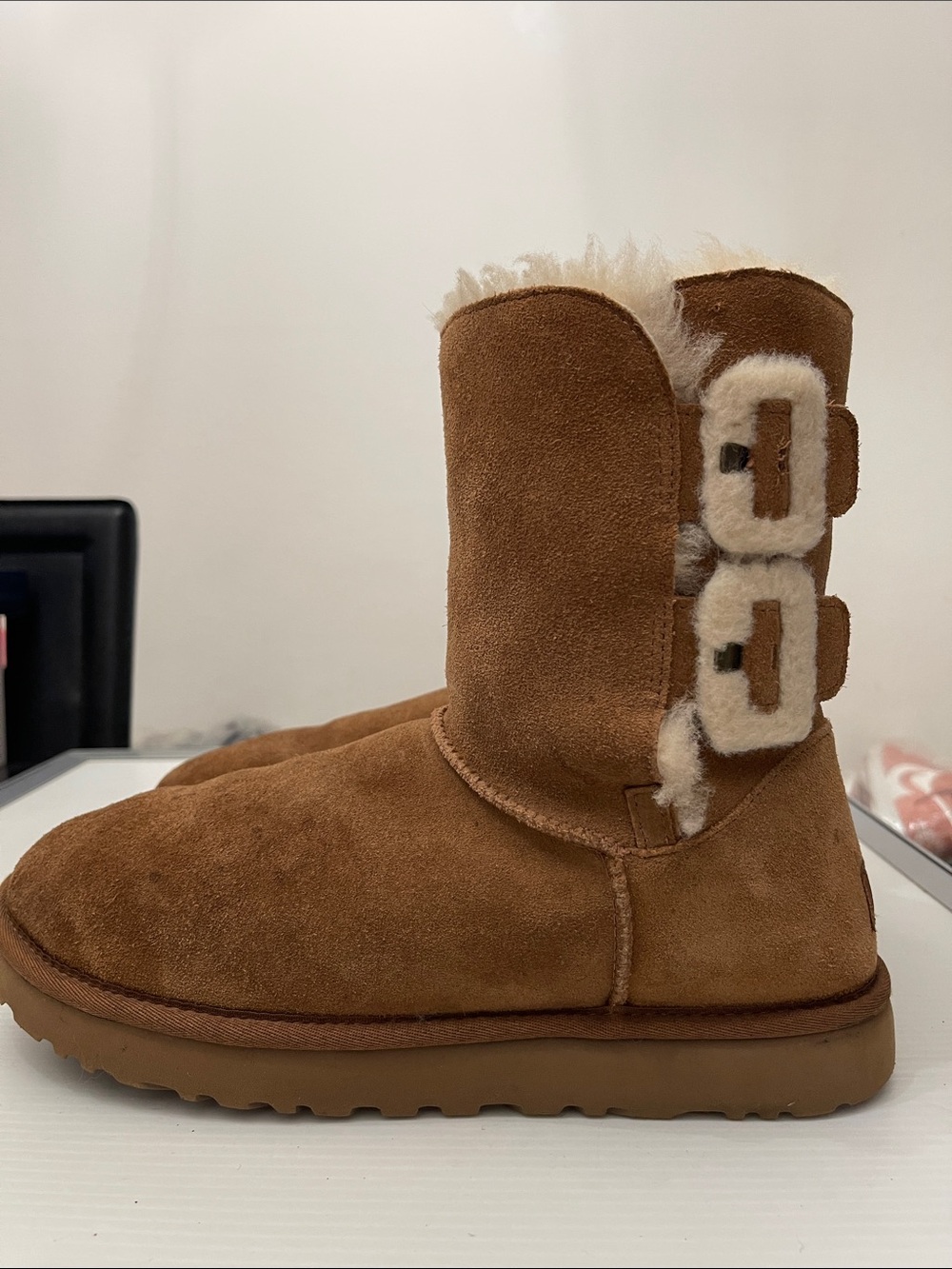 UGG WINTER BAILEY FLUFF BUCKET SHORT II BOOTS WOMENS SIZE 11